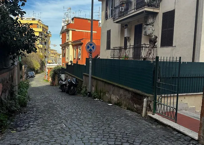 St Peter's Alley